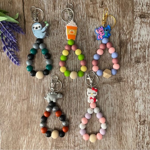 Hand Crafted | Accessories | Fingerlet Artisan Silicone Beaded ...